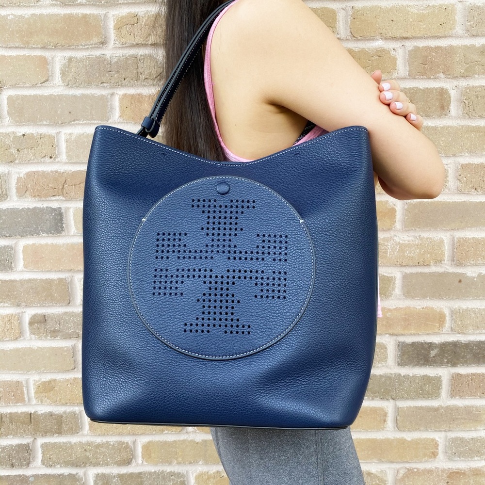 NWT Tory Burch Perforated Logo Hobo Tote Handbag - Picture 2 of 8